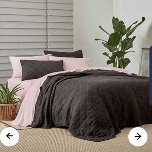 Brooklinen Linen Quilt